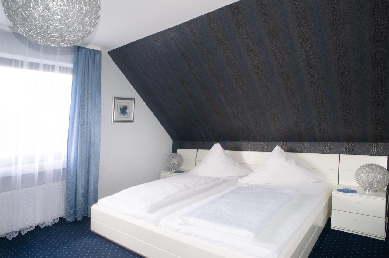 Hotel Garni Haus Schoenberger Heiligenhaus Extérieur photo